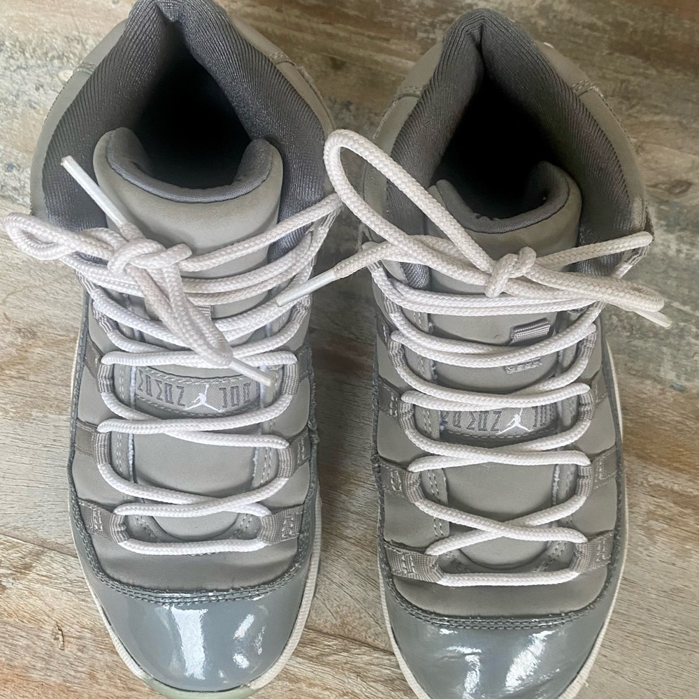Kids Jordan 11 size 1